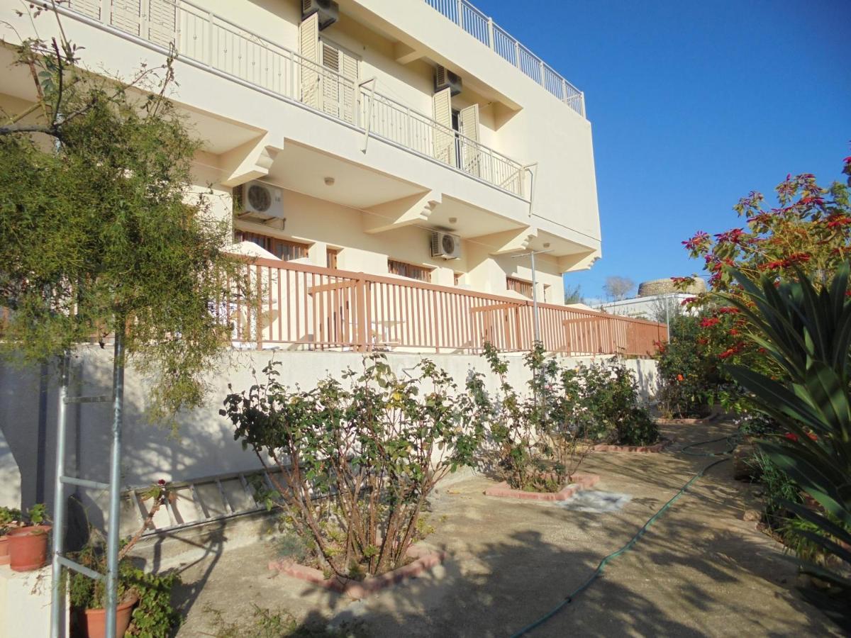 Niki Court Holiday Apartments Paphos Exterior photo
