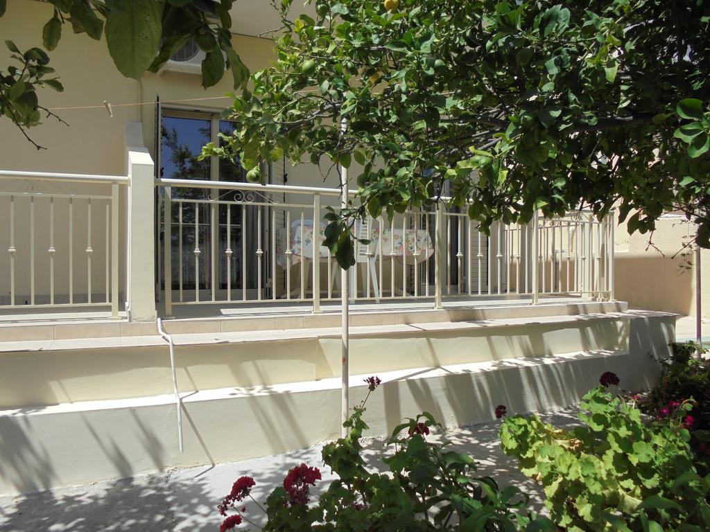 Niki Court Holiday Apartments Paphos Exterior photo