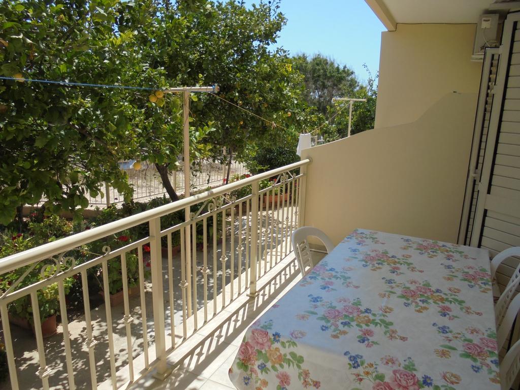 Niki Court Holiday Apartments Paphos Exterior photo